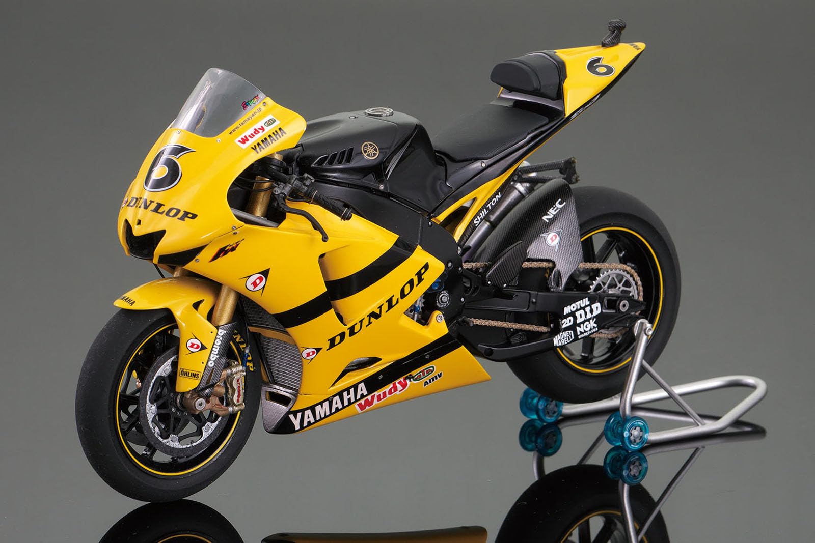 【未組立】1/12 ヤマハ YZR-M1 2007 + ディテールアップパーツ Amazon | プラッツ BEEMAX 1/12 ヤマハ YZR-M1 2007用ディテールアップ